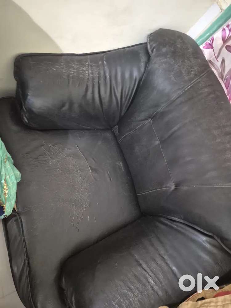 Leather sofas for sale