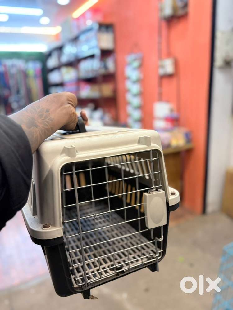 TRAVELLING CAGE