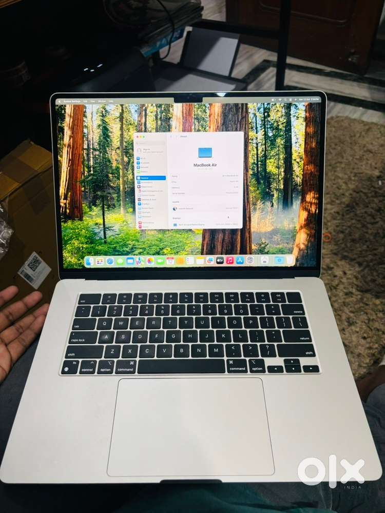 Macbook Air m2 - 8GB - 512GB , 15,inch