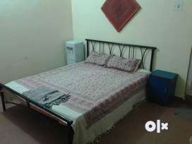 Room available for rent for family/girls.