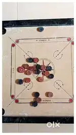 Carrom board