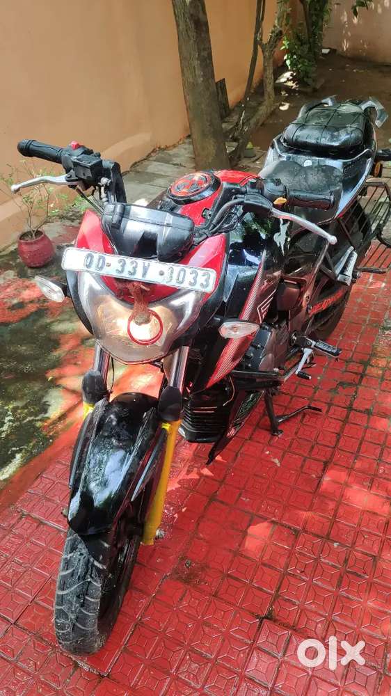 Apache 200 4v race edition 2.0