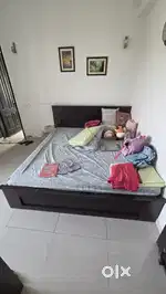 King size bed and reversible memory foam mattress