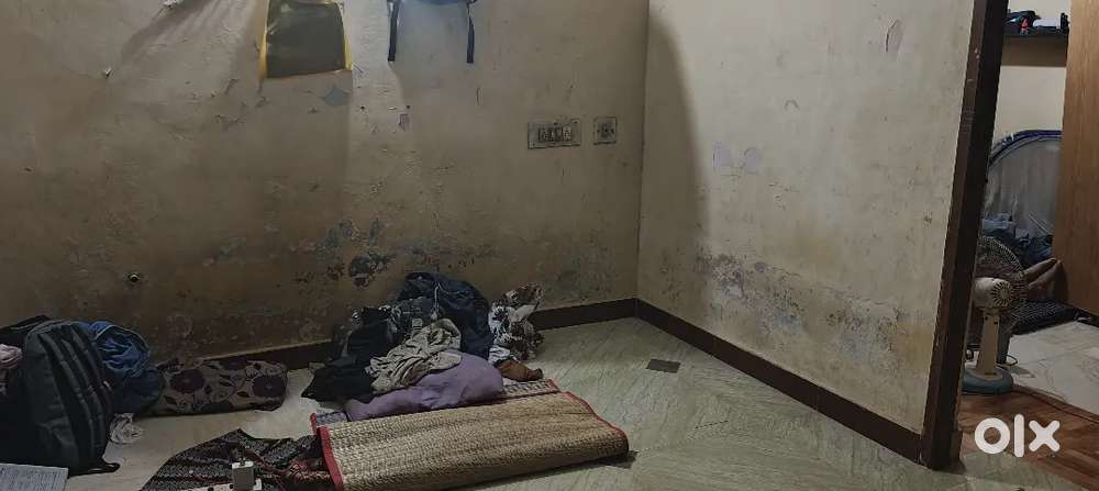 Room sharing 1BHK 9500+ Electricity charges