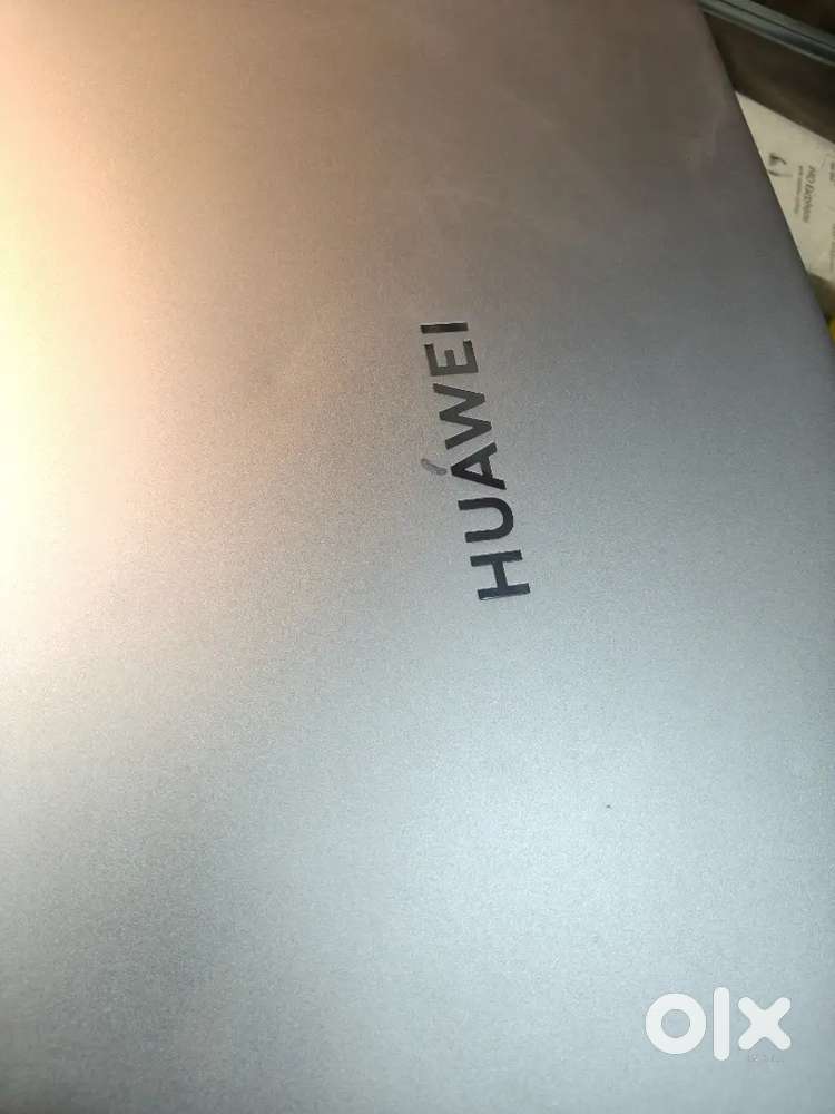 Huawei mate book D16