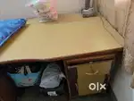 Computer table
