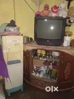 TV WITH SHOWCASE and HOT & COLD WATER DISPENCER