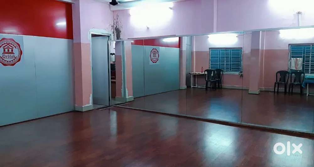 Commercial office space 1st floor flat rent in cancer hospital.