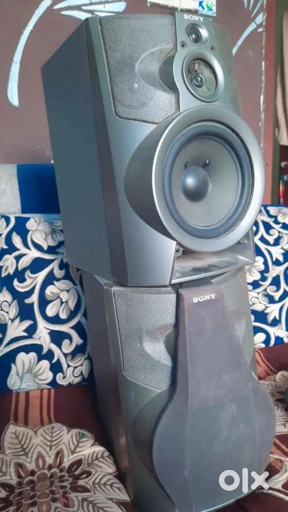 Sony speakers Good condition and working