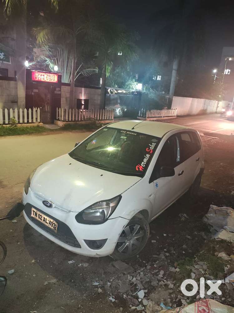 Ford Figo 2010 Petrol Well Maintained.. Have little bit Body works..
