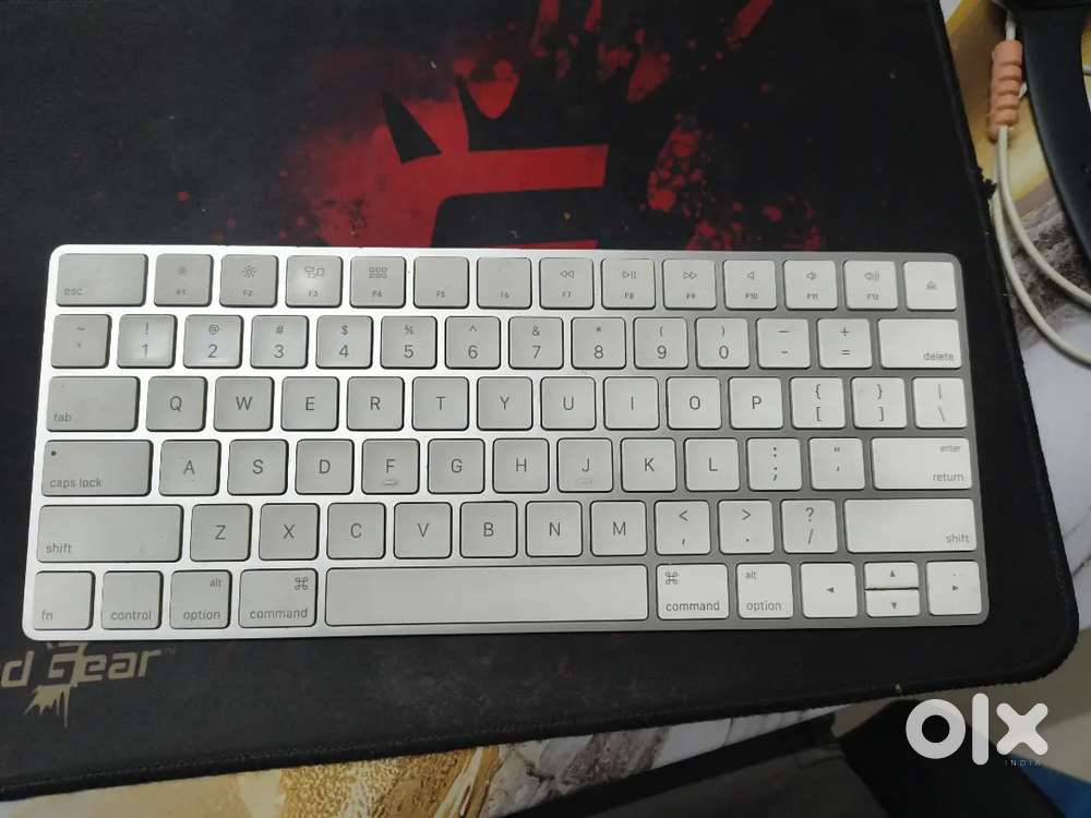 Apple keyboard 2