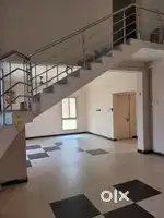 4bhk flat with 3 bathrooms in posh area