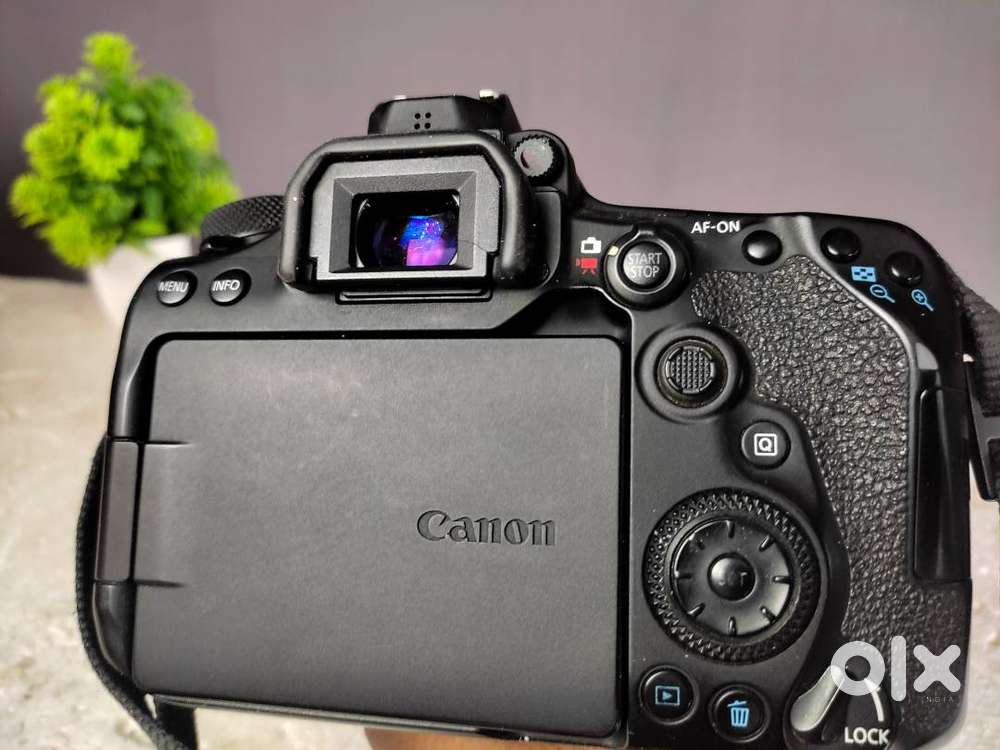 Canon 90D DSLR For Sale