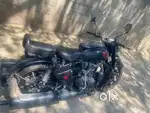 Royal Enfield Classic 350 Stealth Black