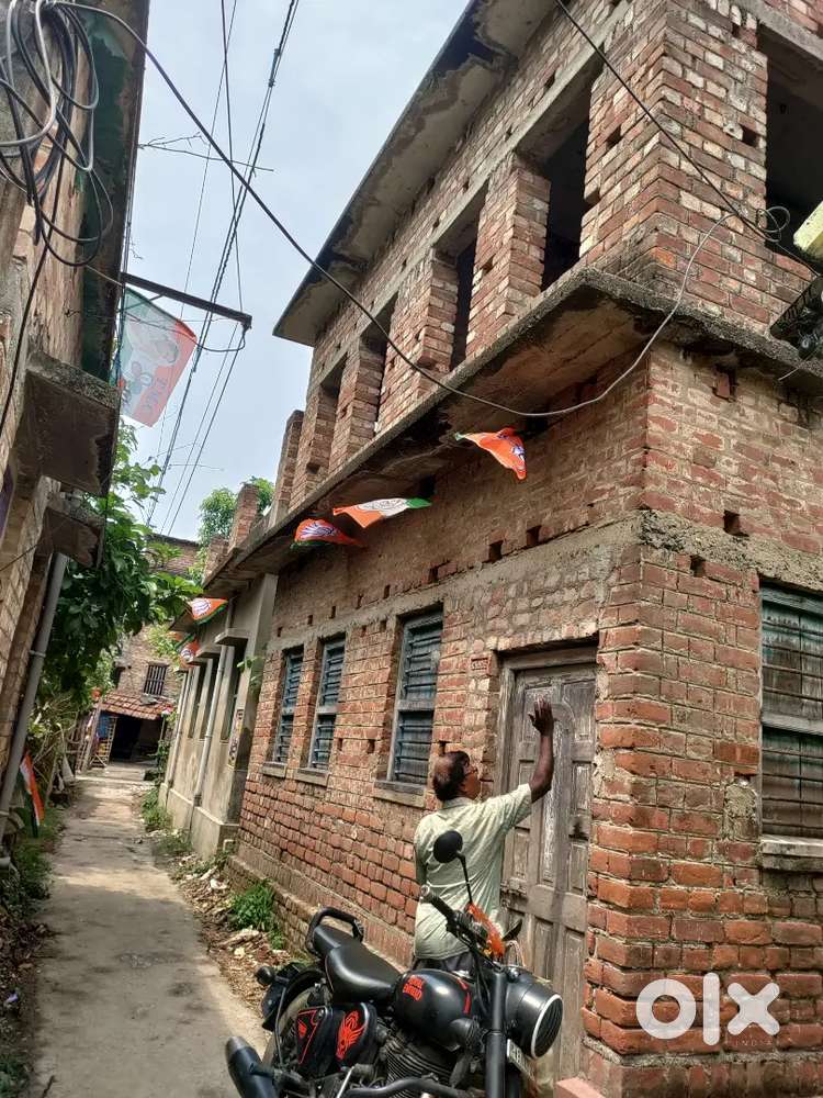 2 floor house and land for sale