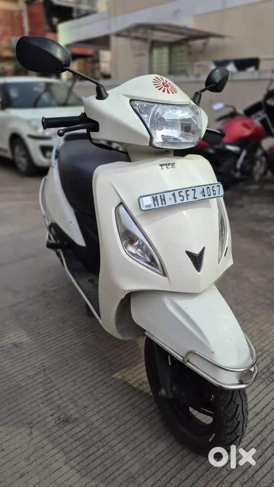 Tvs Jupiter White Color Very less Used