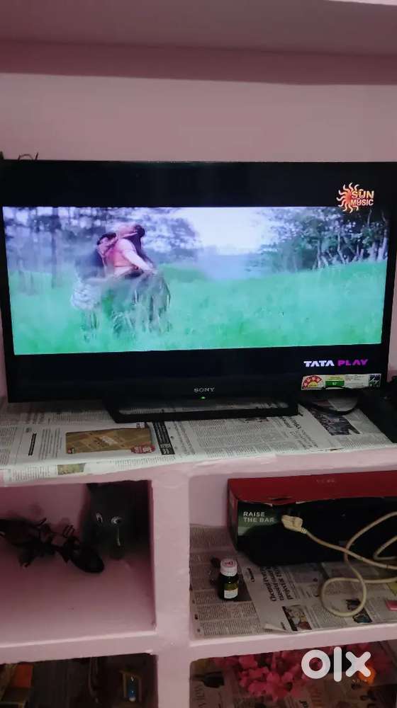 Original sony 32 inch Led Tv with original remote excellent condition