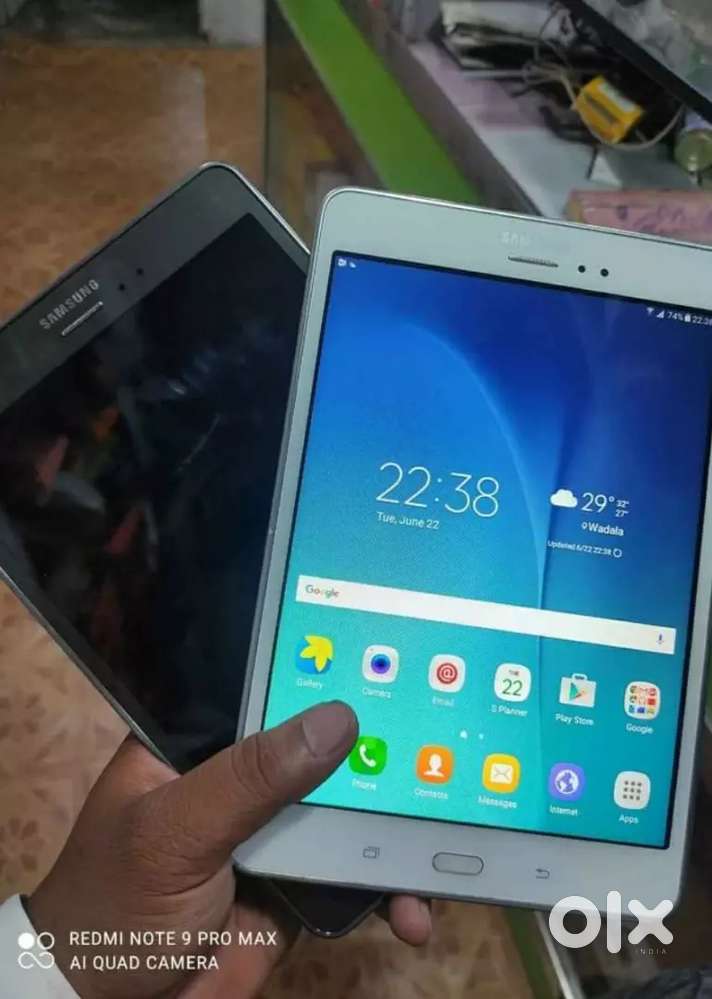 Samsung galaxy 4g calling Wi-Fi tab in excellent condition with access