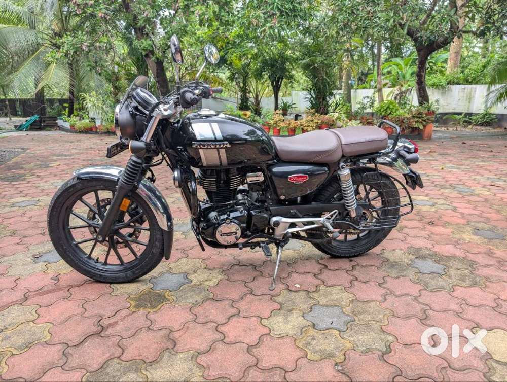 2023 CB350DLX Chrome (Black)
