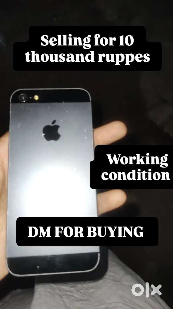 I phone 5 se  only for 9000