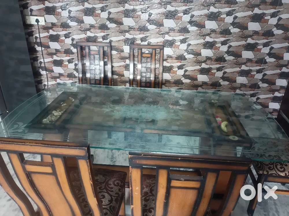Dinning table