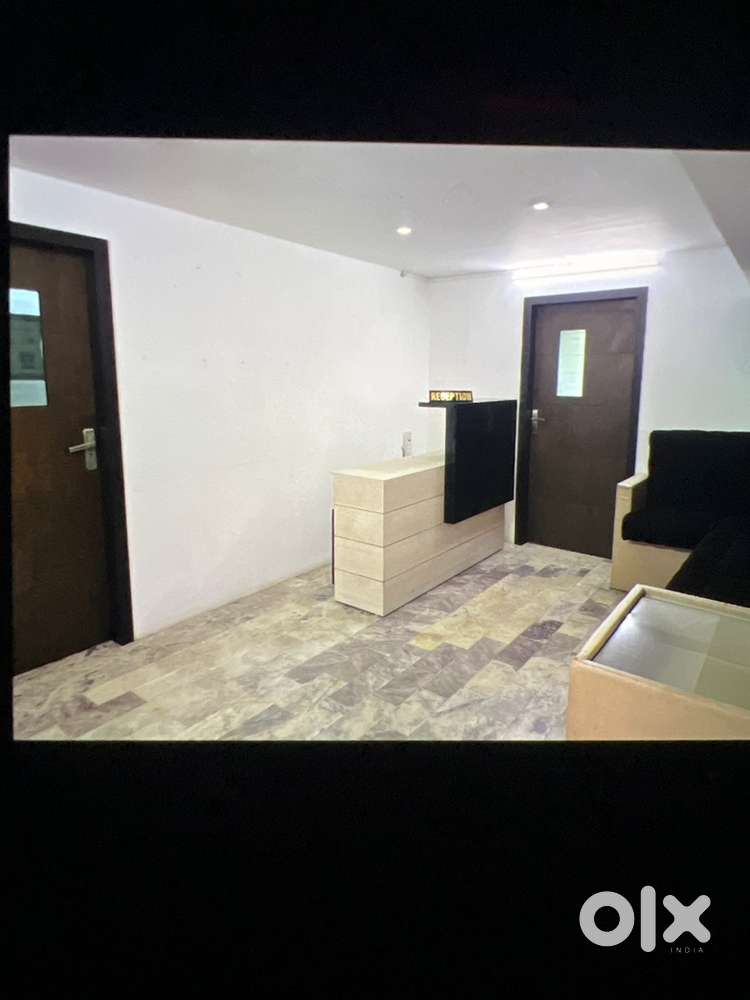 Commercial building for rent