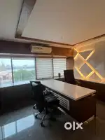 Luxurious office on rent