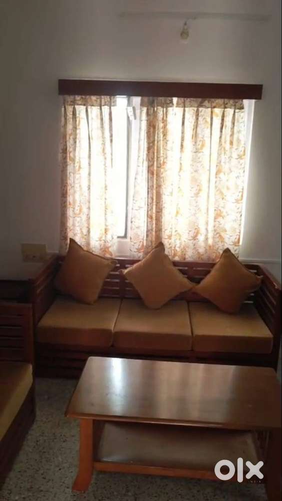 2bhk flat available for lease