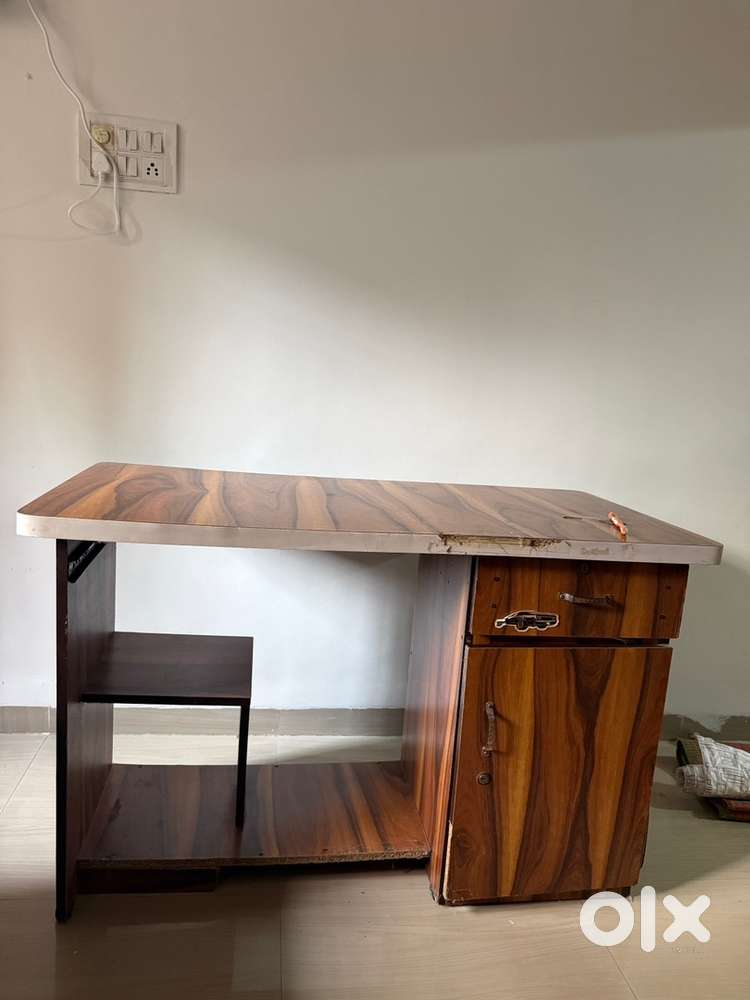 Computer/Study table