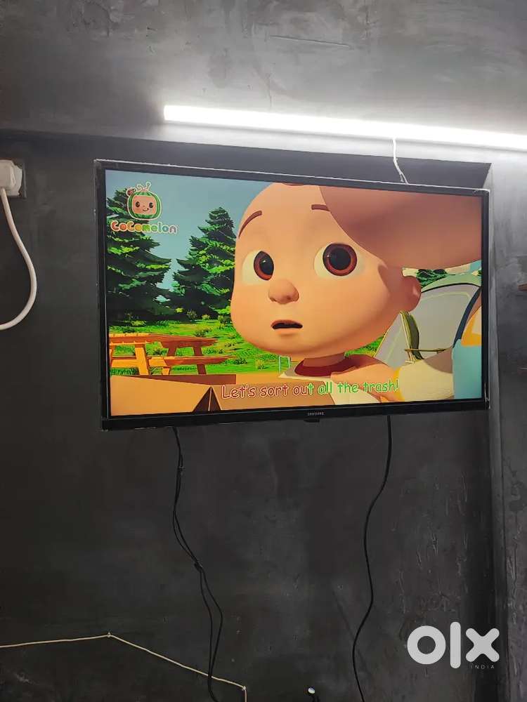 32 inch Samsung TV for sale
