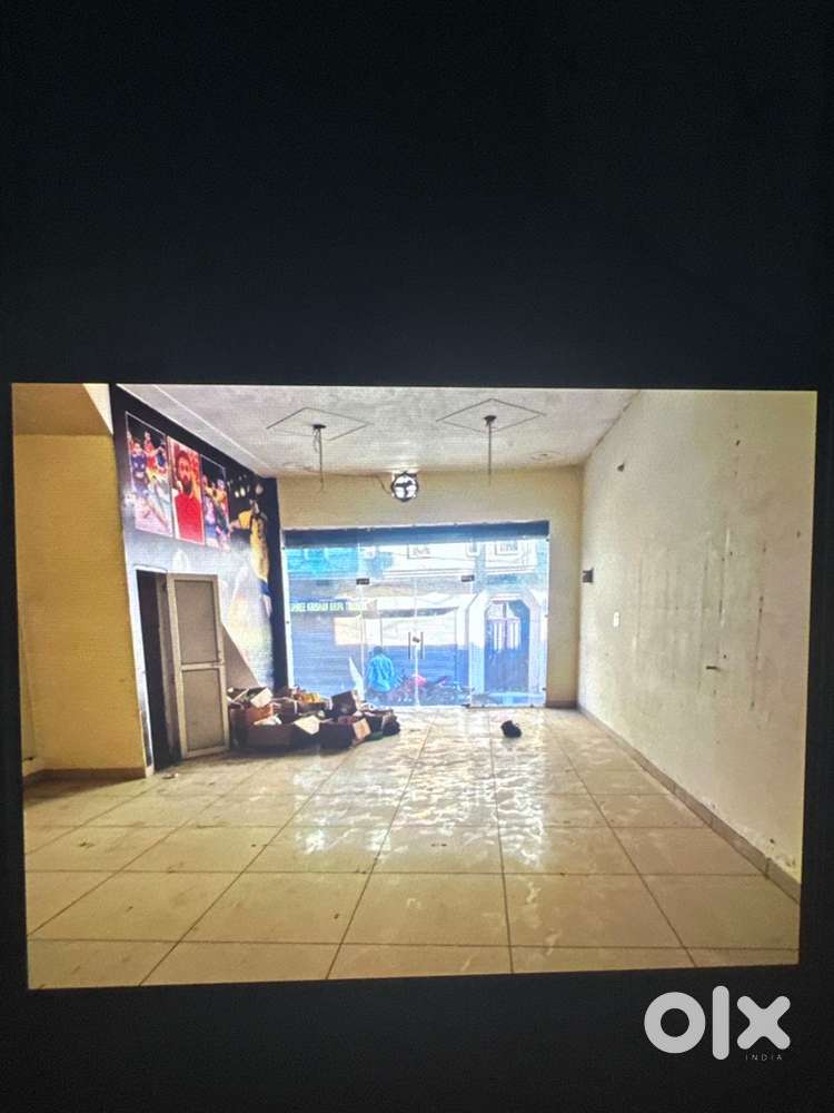 Showroom for rent