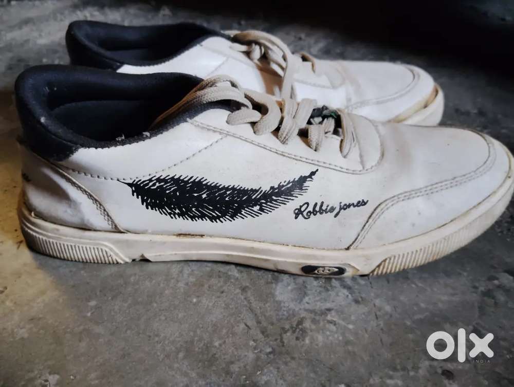 Sneakers for men.
