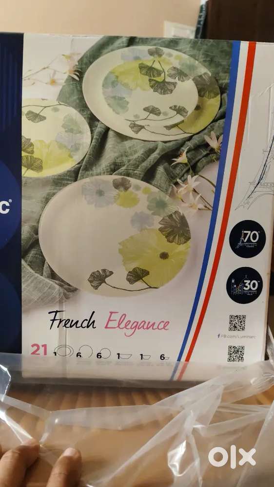 Dinner set 21pcs, cooking range (only serious buyer)