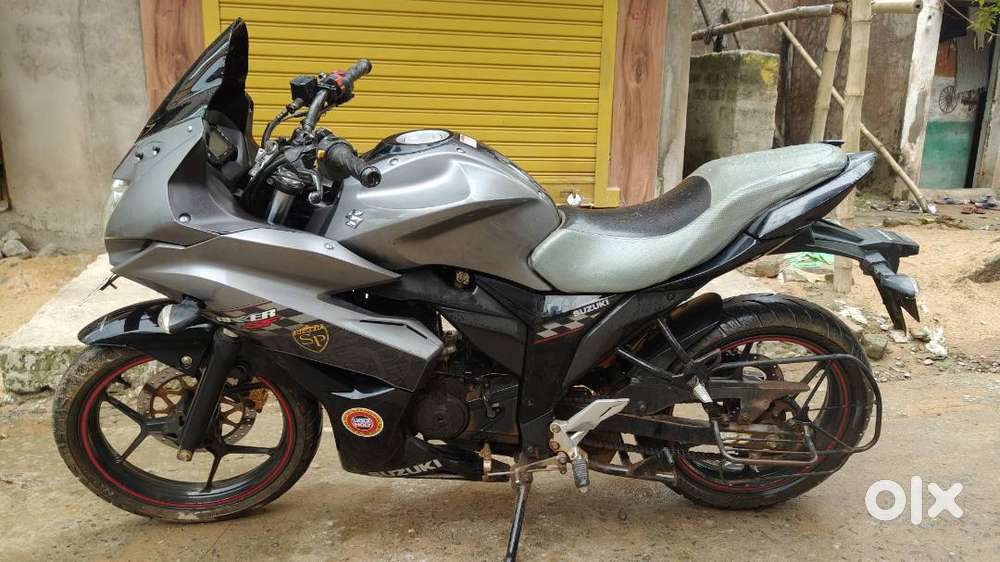 Suzki Gixxer sf dual disc