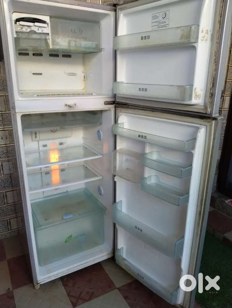 Samsung 315 ltr double door fridge for sale like a good condition