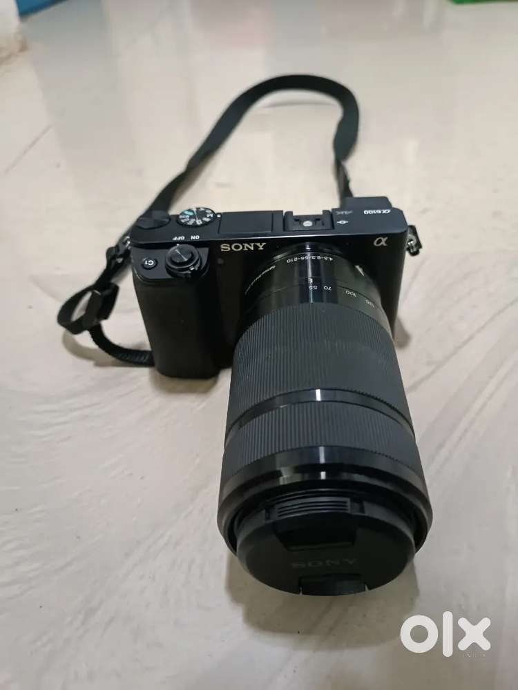 SONY ILCE-6100 with Sony E 55-210mm F4.5-6.3 OSS