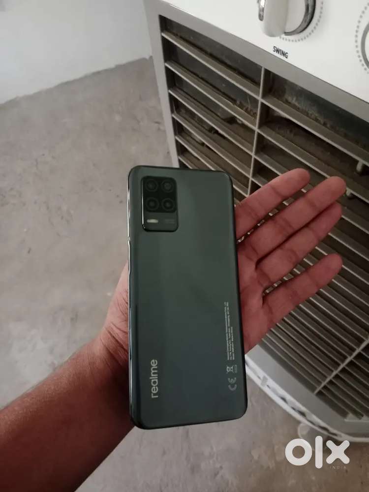 Realme 8 5g 4gb 64gb phone ma koi khrabi nhi hai sb mst hai
