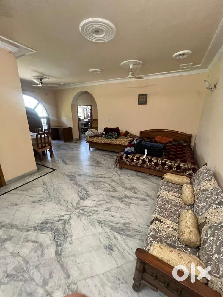 1bhk furnished house floor number 1