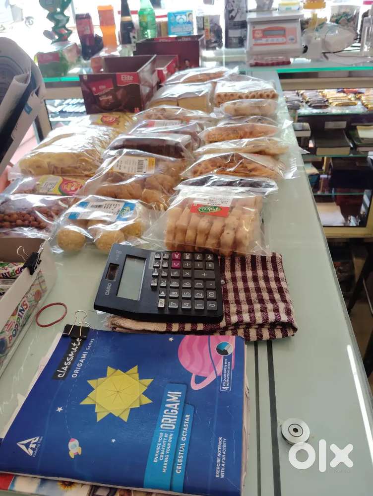 Glass display counter for bakery