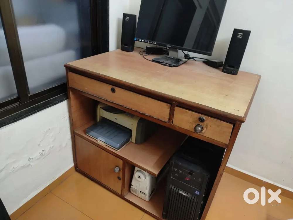 Computer Table