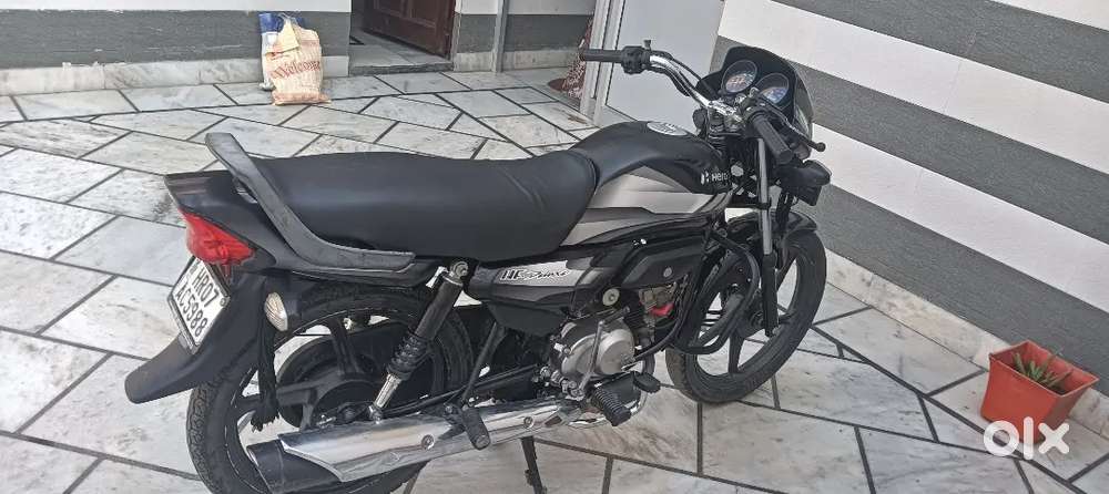 Hero hf delux bs6 self start first owner bike