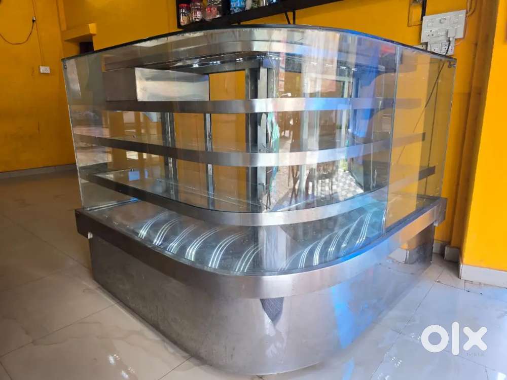Display counter bakery