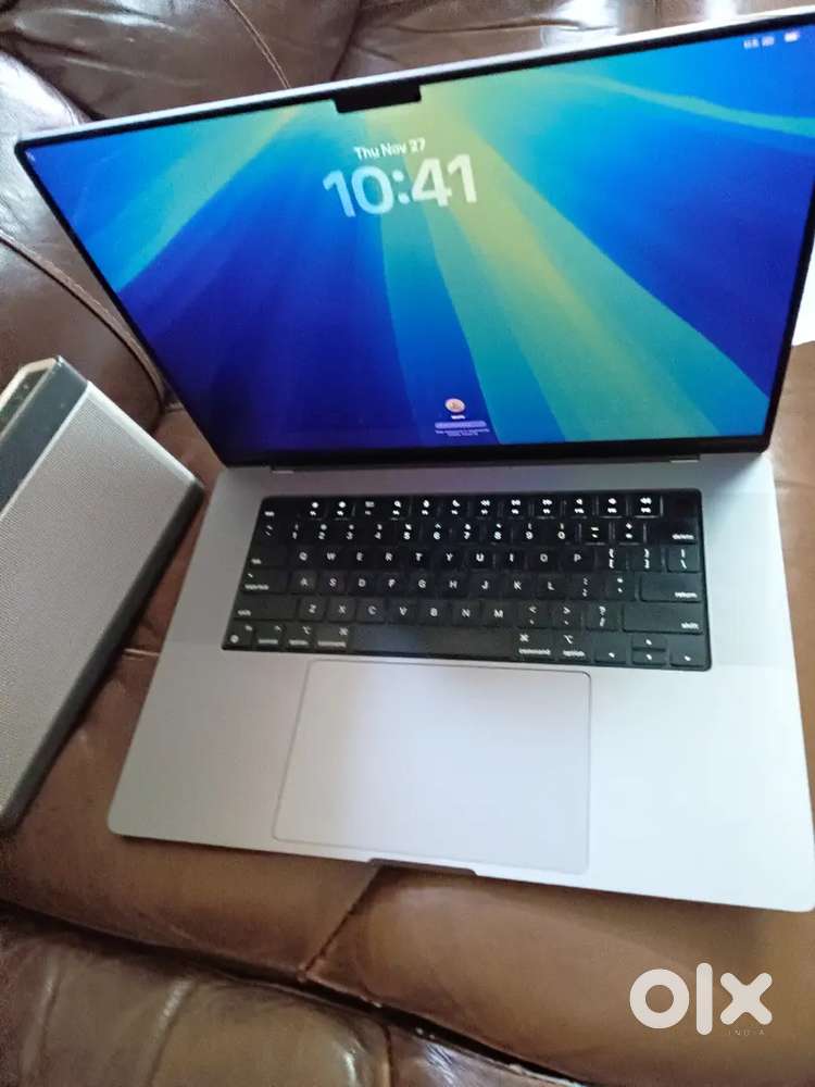 Used M1 Chip  macbook pro 16-inch 16GB/500GB SSD CPU 10Core/GPU 16Core