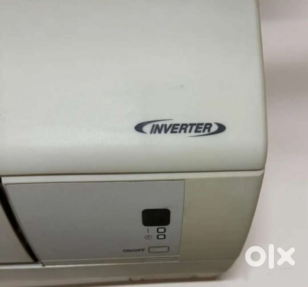 Daikin one and half ton AC good condition and work