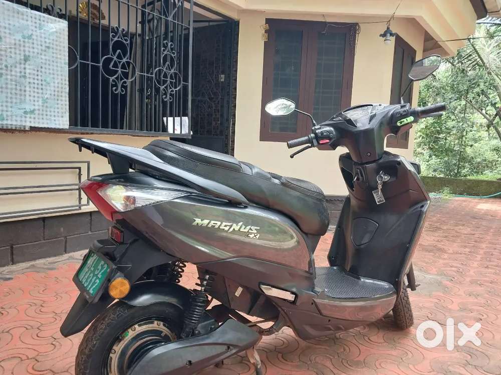 8.5 സ്ഥലം വിൽപ്പനക്ക്, തൃശ്ശൂർ അയ്യന്തോൾ ഗ്രൗണ്ടിൽ