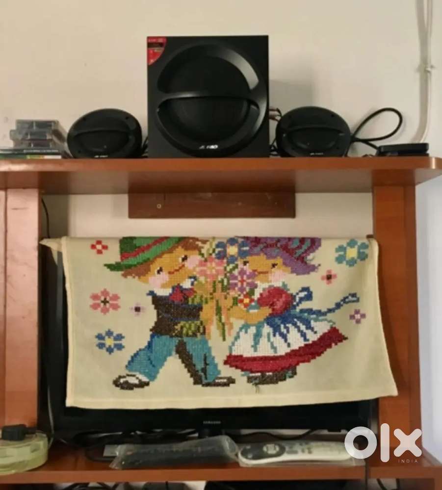 Speakers F and D