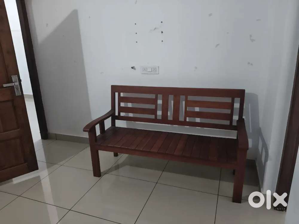 2 BHK Furnished Flat For Rent on 1st floor near Kunnamkulam