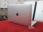 Apple Laptop i9/32gb Ram 512gb SSD 5.5GB GFX 15inch Retina Touchbar