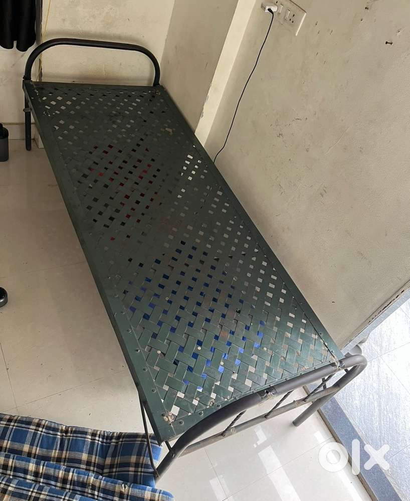 Single bed