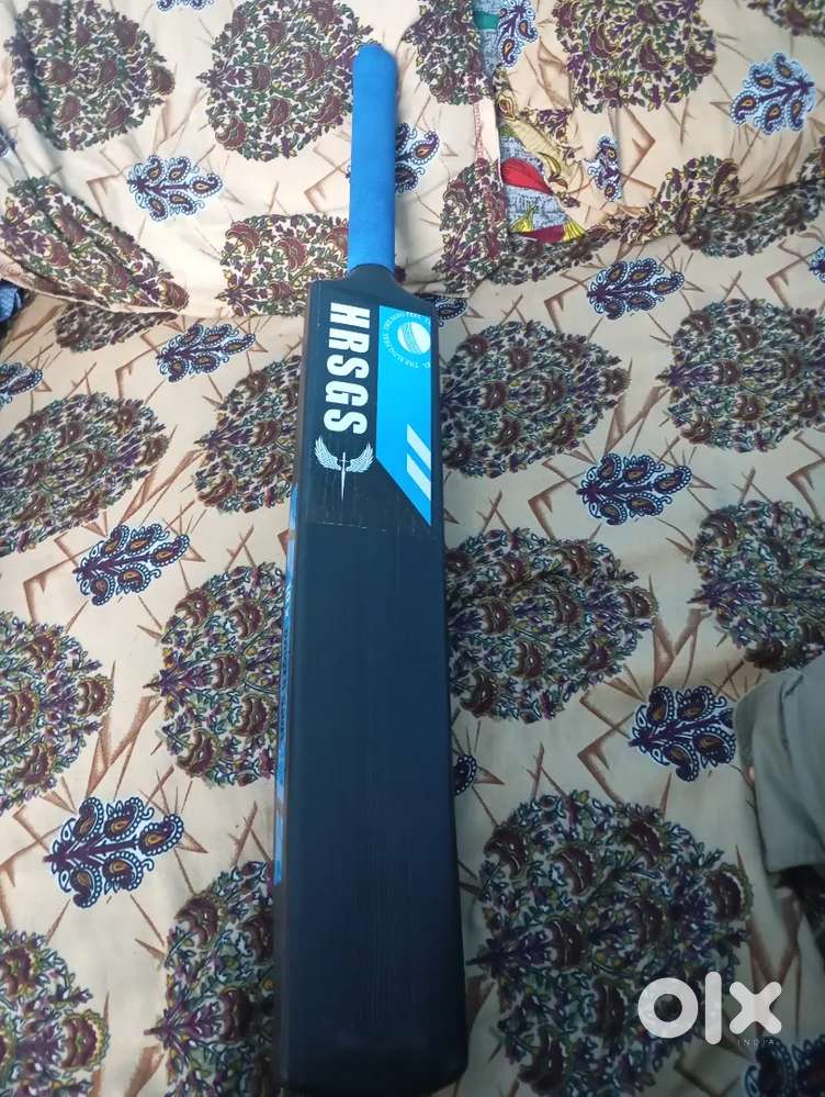 Brand new HRSGS Hard plastic Bat 4 number bat